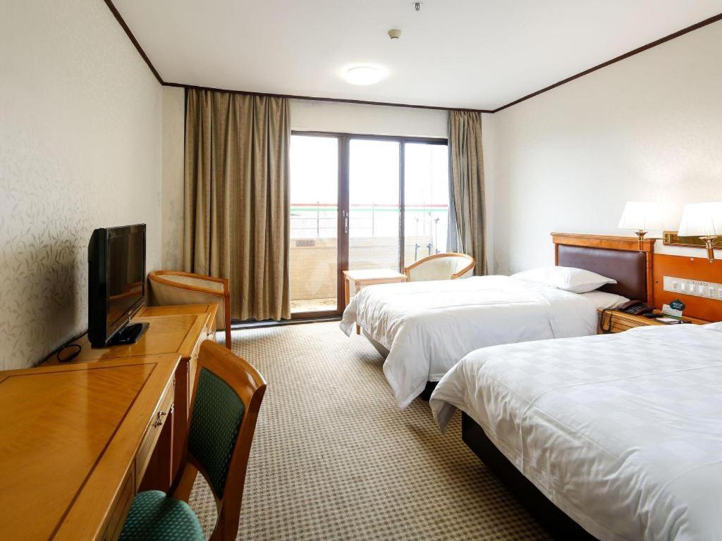 Nanfang Dasha Hotel Гуанджоу Екстериор снимка
