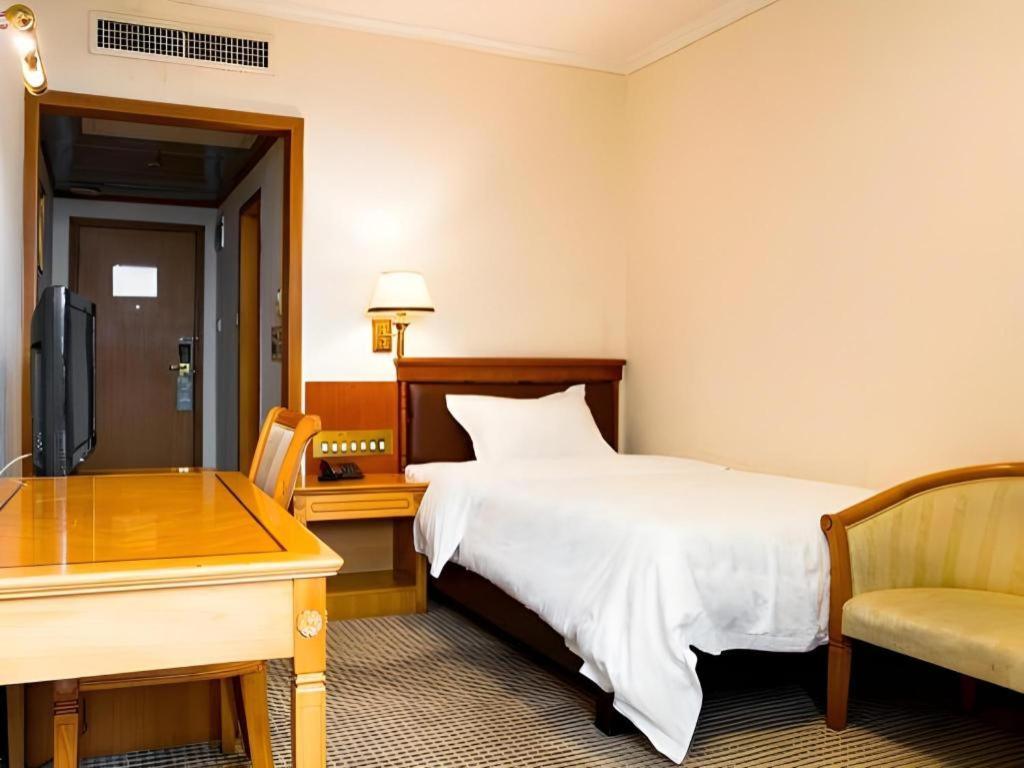 Nanfang Dasha Hotel Гуанджоу Екстериор снимка
